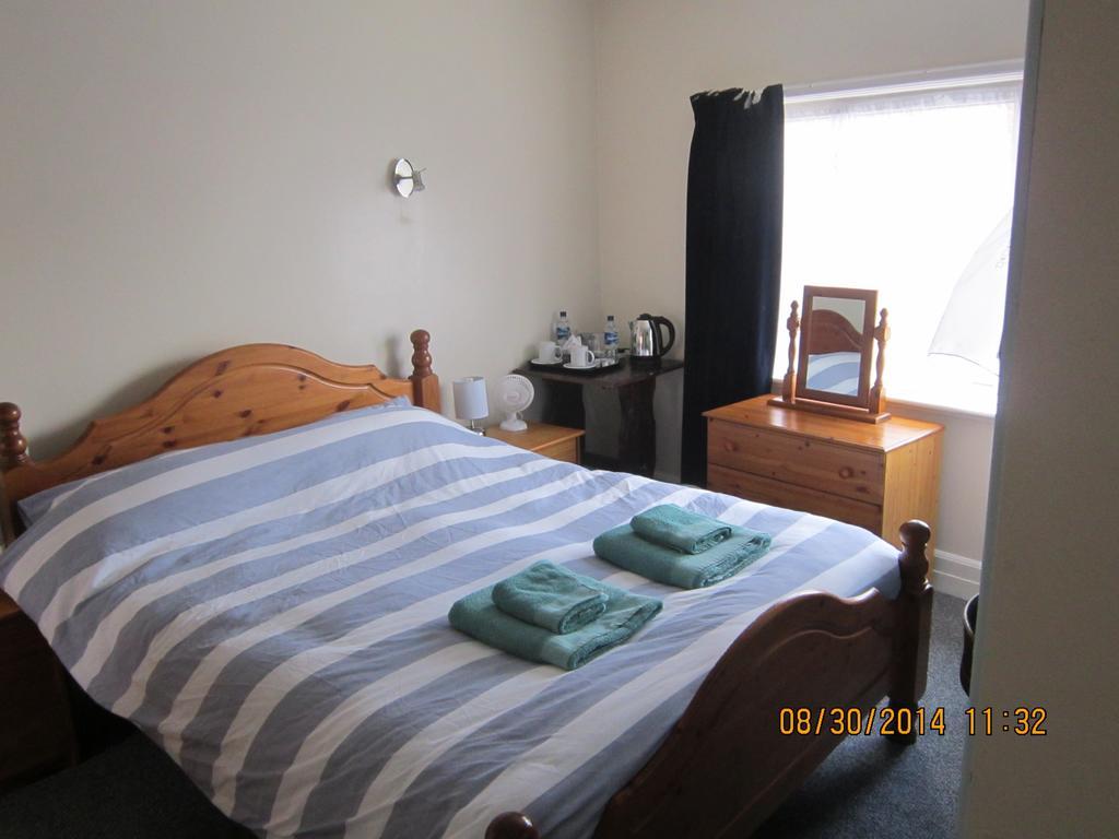 Queen Mary Inn Poole Ruang foto